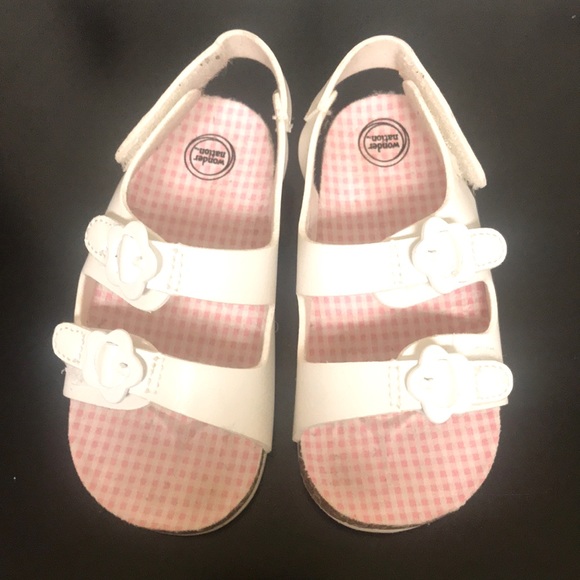 Sandler for little girl - Picture 1 of 4